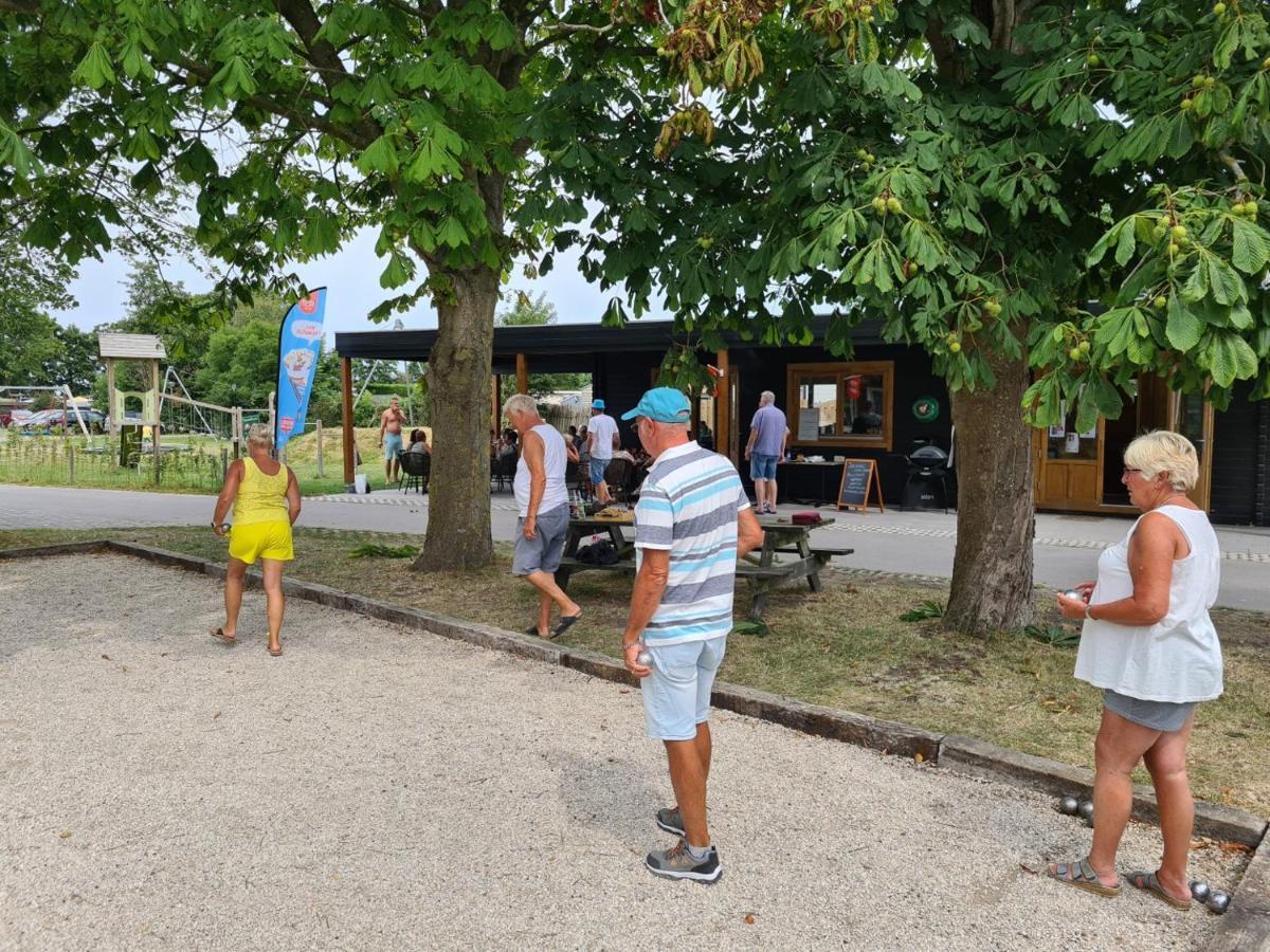 Chalet 575 Op Recreatiepark De Wielen 荷属圣马丁 外观 照片